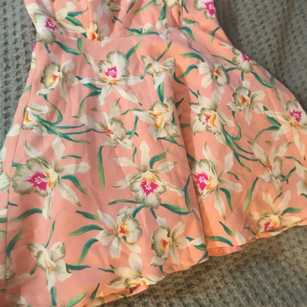 Multicolored Strapless Flouncy Sundress